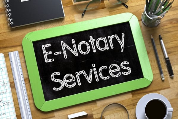 Seattle mobile notary performing electronic notarization (enotary) — professional document signing